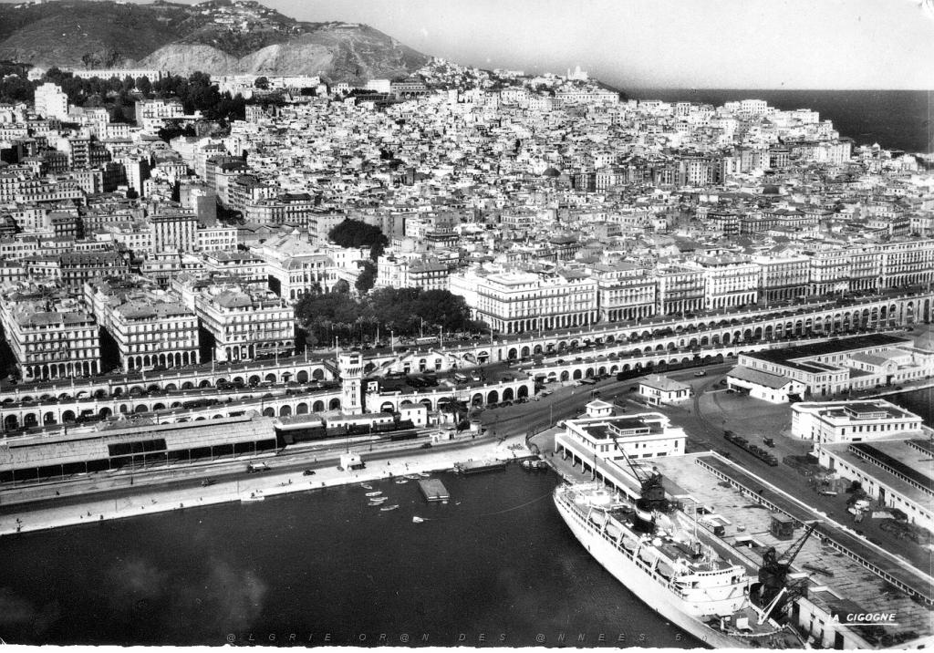 Alger Vue Générale et le Kairouan.jpg
